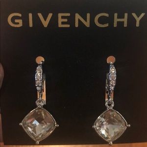 New Givenchy drop earrings